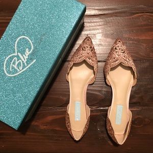 NWT Betsey Johnson Lucy Flat